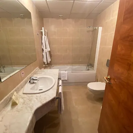 Ξενοδοχείο Cristina Noreña