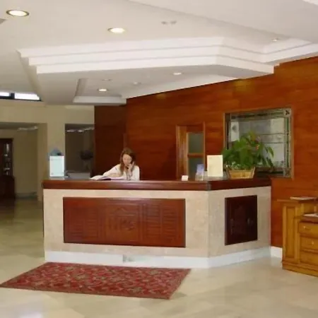 克里斯蒂娜酒店 4* 诺伦纳