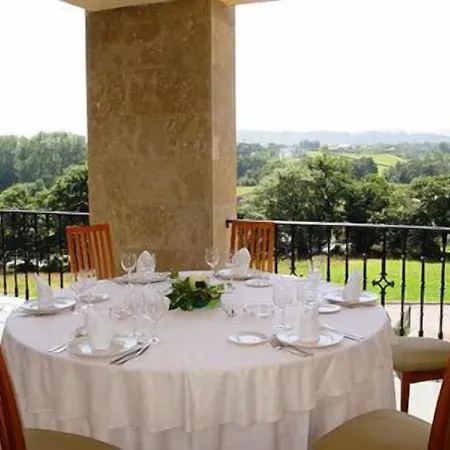 克里斯蒂娜酒店 4*