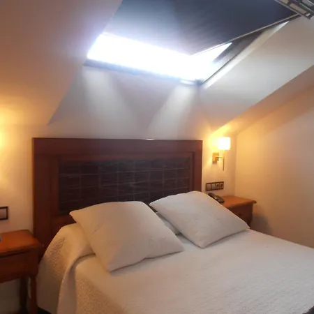 Cristina Hotel Noreña