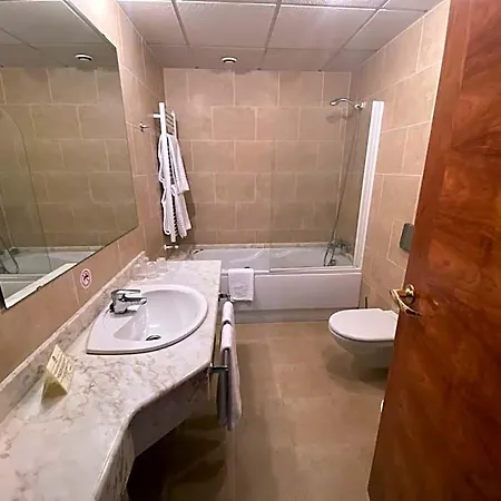Cristina Hotel