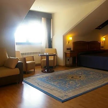 Cristina Hotel 4*