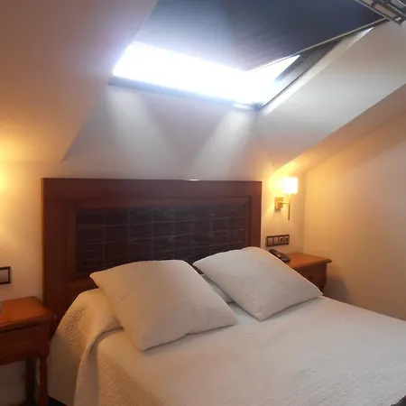 Hotel Cristina 4*